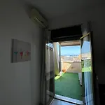 Διαμέρισμα Mini Station